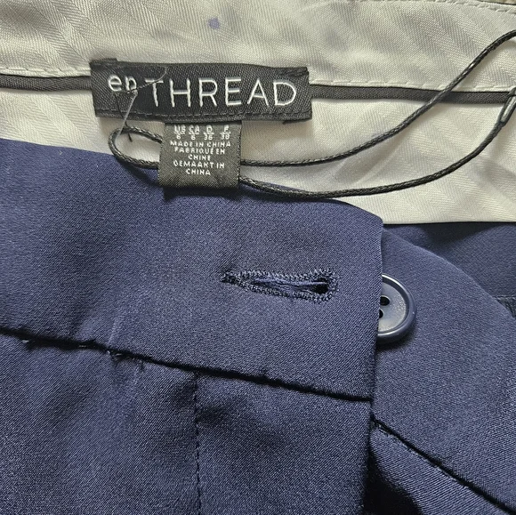 En Thread Pants - Picture 7 of 8